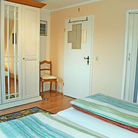 Ferienwohnung Karnitz Im Herzen Von Ruegen Exterior foto
