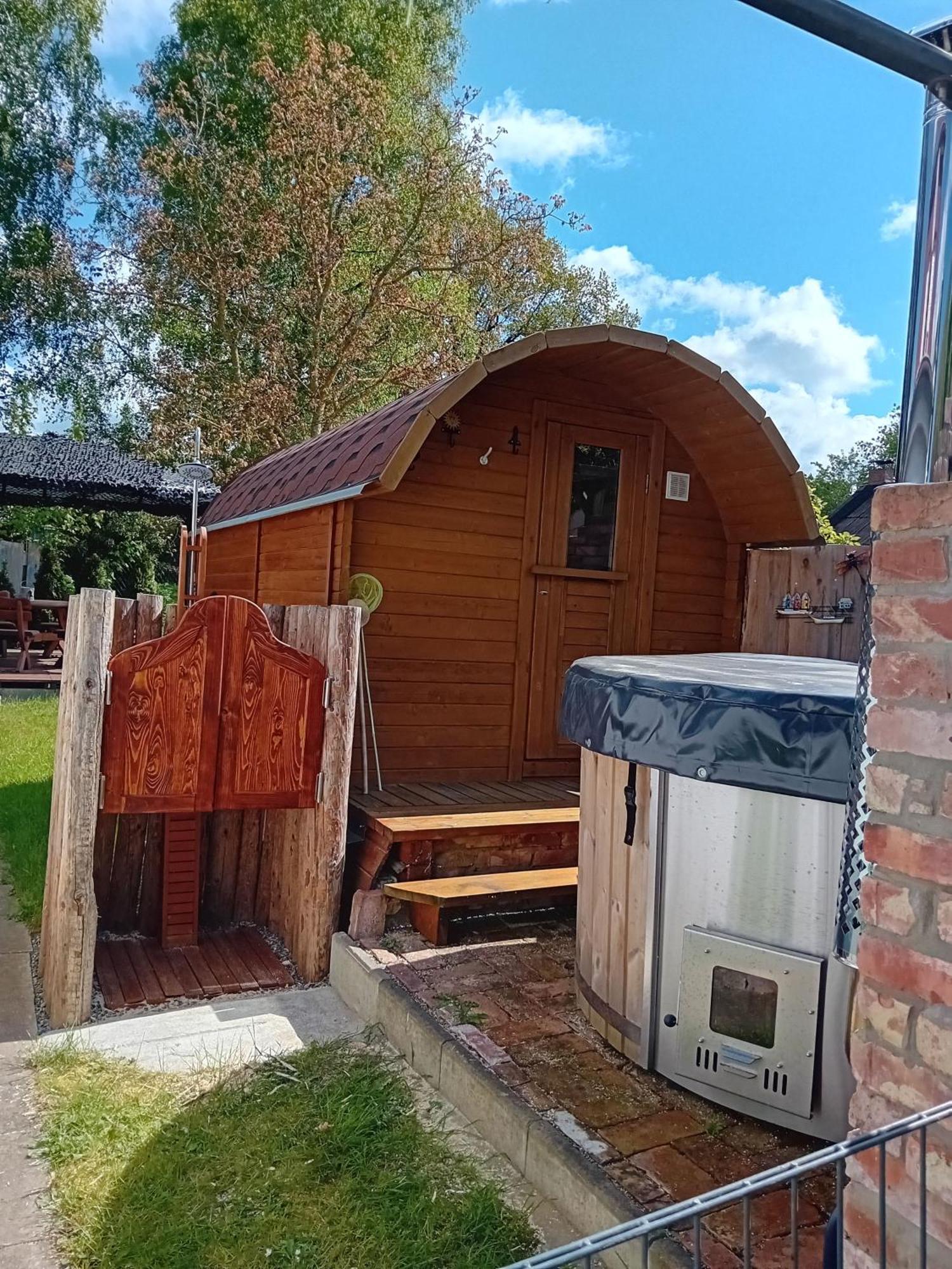 Ferienwohnung Karnitz Im Herzen Von Ruegen Exterior foto